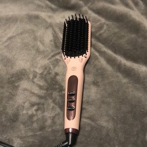 Lange straightening brush